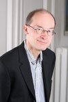 Porträt Prof. Dr. Axel Dessecker
